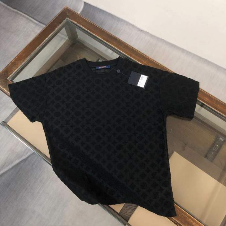 Picture of Louis Vuitton T Shirts Short _SKULVXS-Ltltx2066689